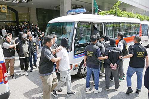 治安警副局長等12嫌羈押